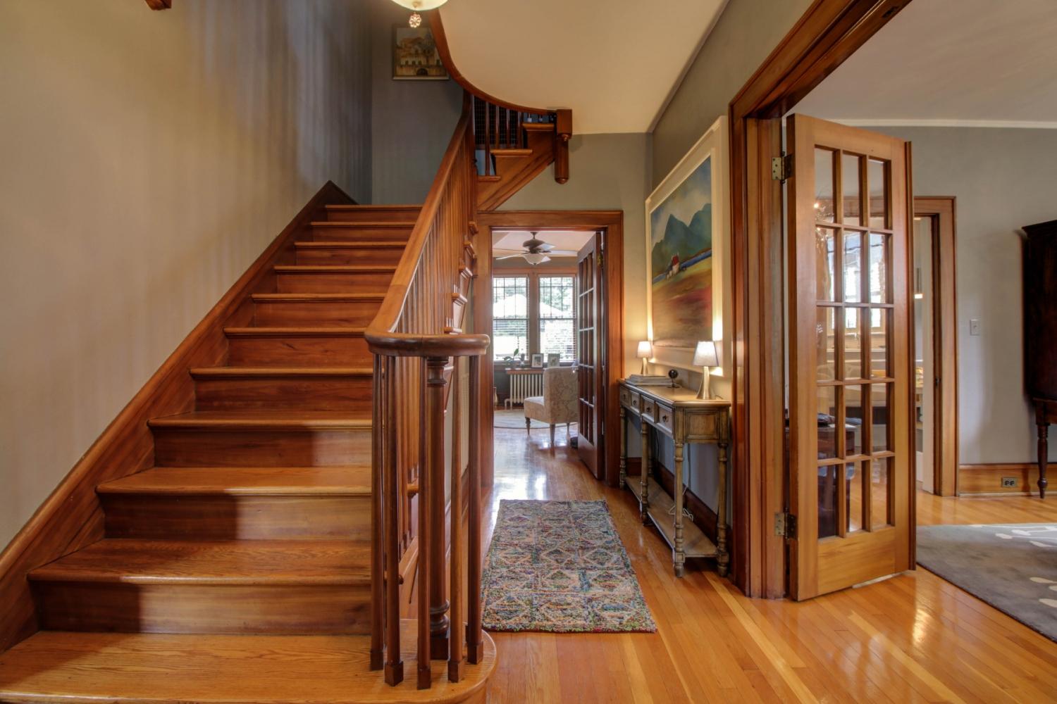1917 Greenwood Road Southwest Roanoke, VA 24015 - Photo 5 of 45 Foyer
