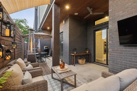 $870,000 | 4327 Cabell Drive, Dallas, TX 75204