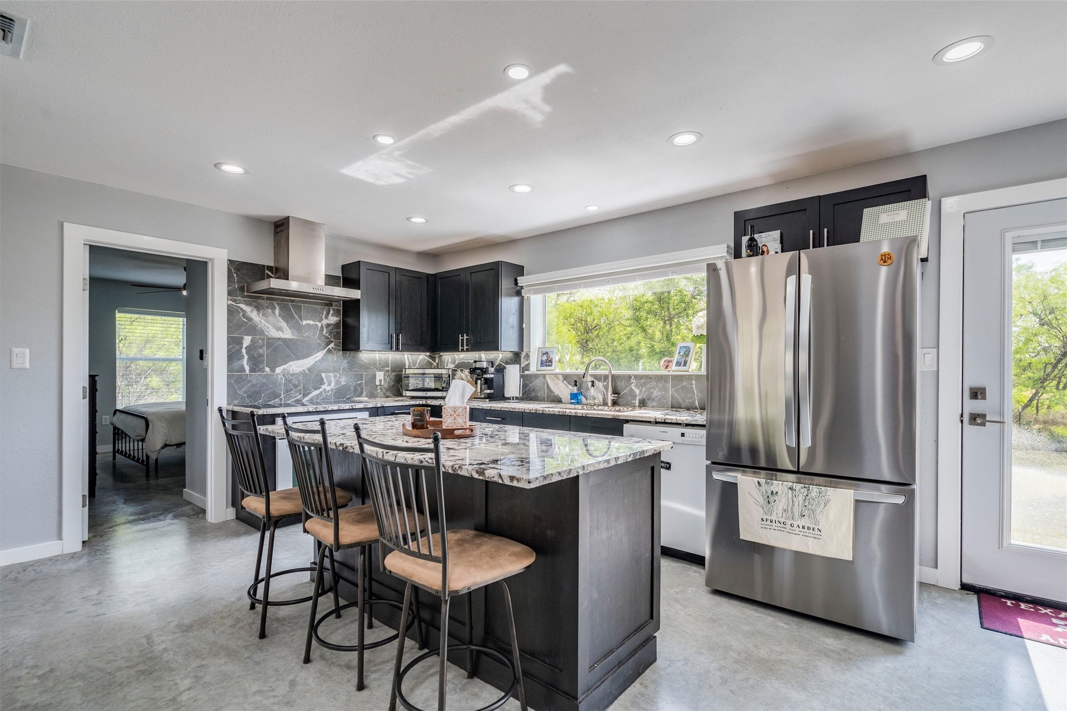 4001 Barth Road Lockhart, TX 78644 - Photo 12 of 28