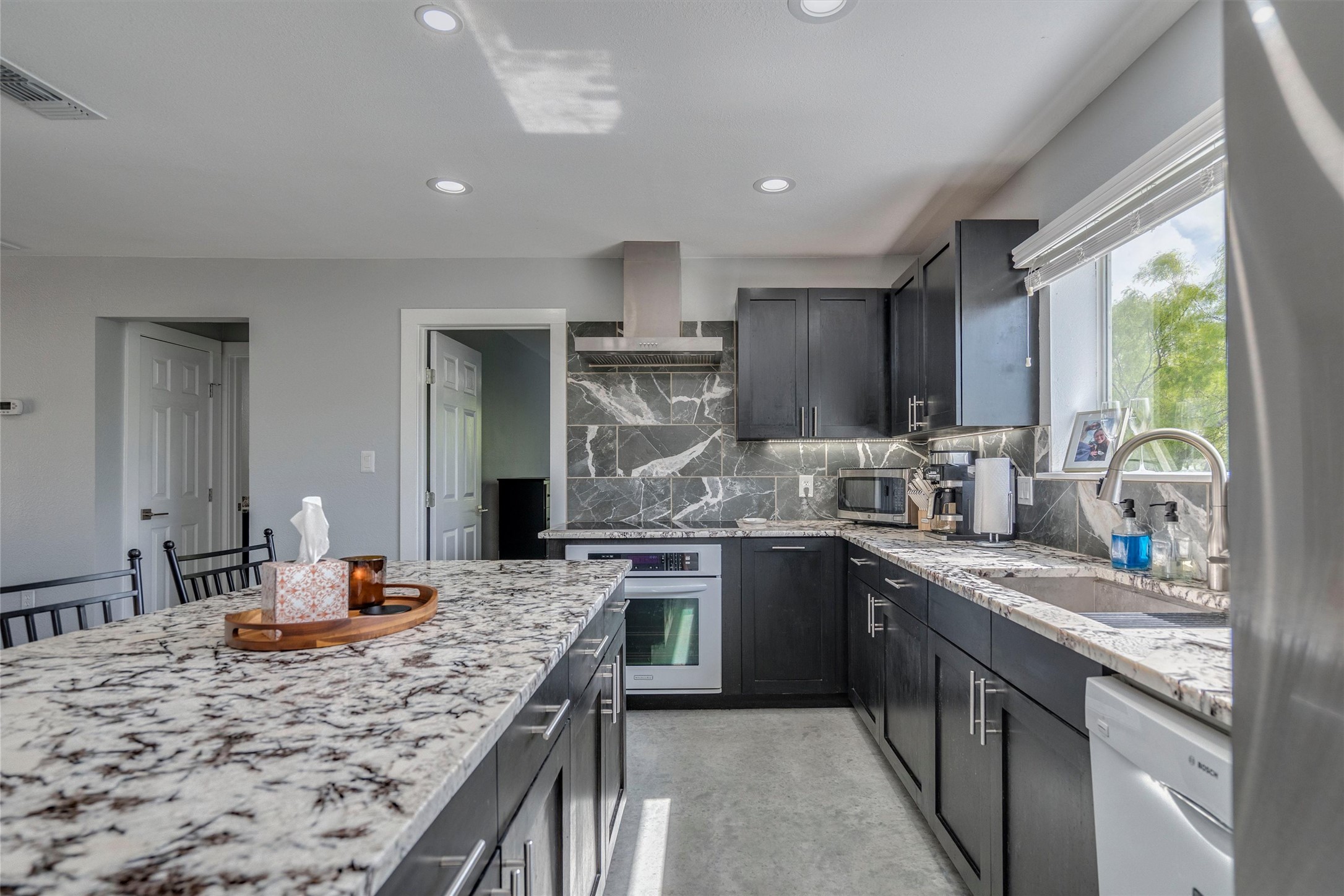 4001 Barth Road Lockhart, TX 78644 - Photo 13 of 28