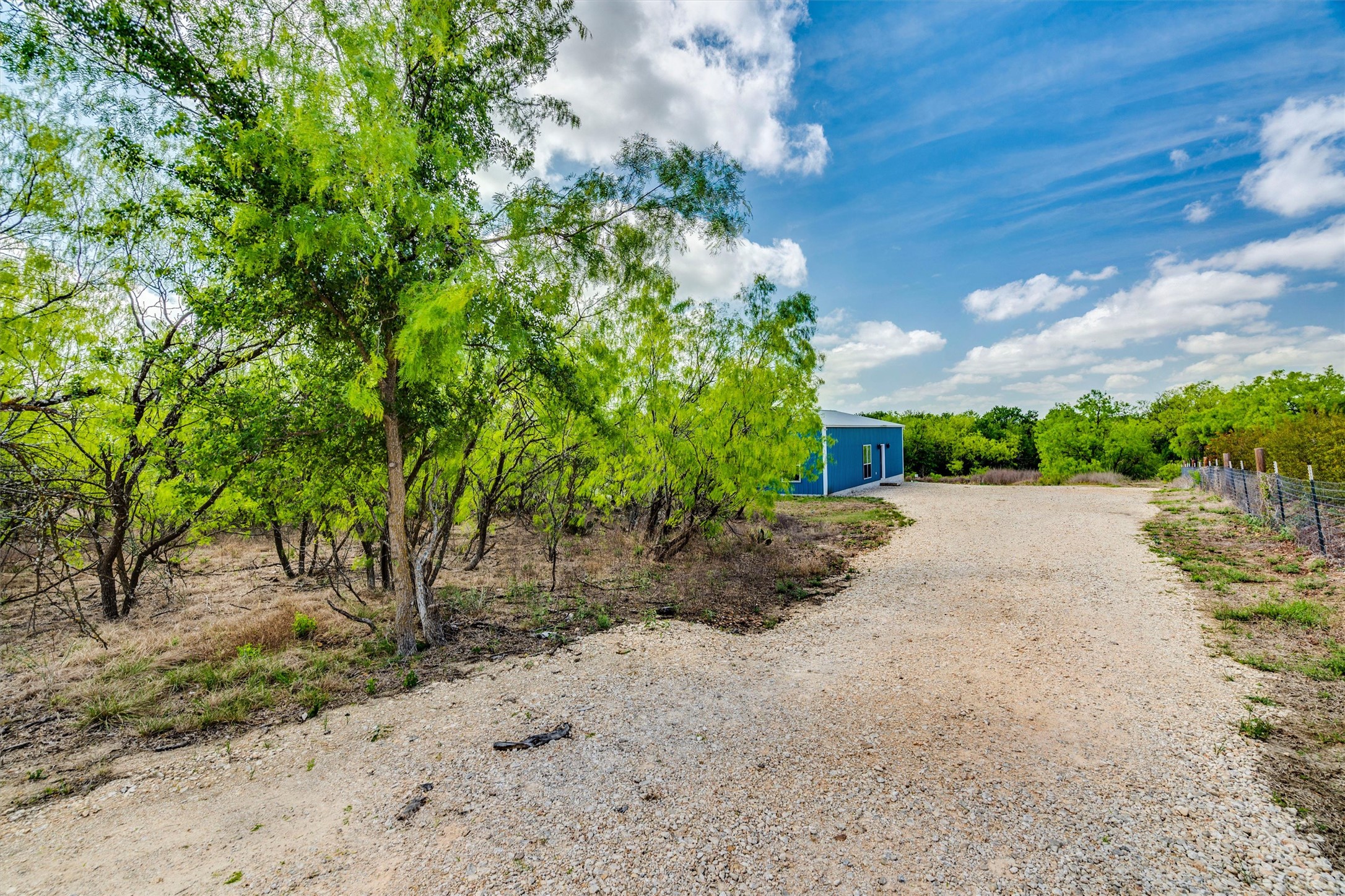 4001 Barth Road Lockhart, TX 78644 - Photo 6 of 28