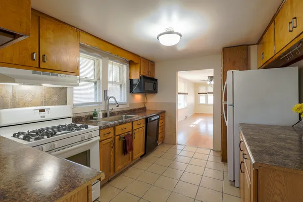 $299,900 | 2405 North Erie Street, River Grove, IL 60171