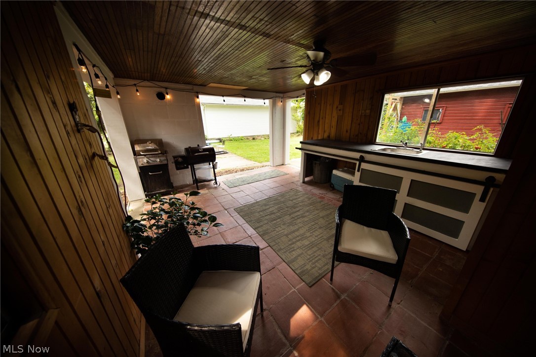 4658 Anderson Road Cleveland, OH 44121 - Photo 30 of 35