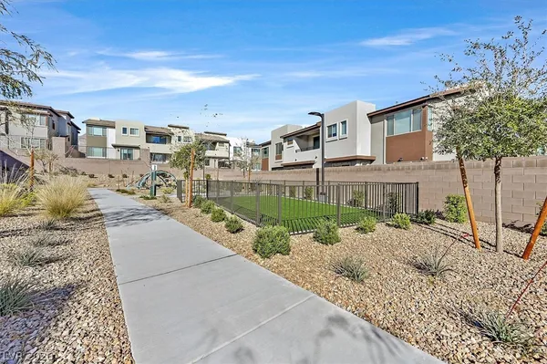 $2,550 | 11905 Vector Ray Avenue, Las Vegas, NV 89138