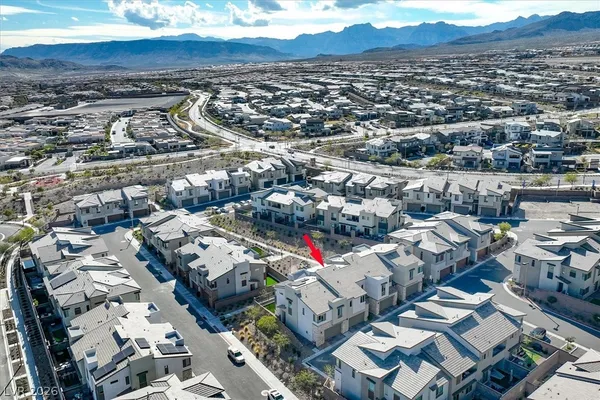 $2,550 | 11905 Vector Ray Avenue, Las Vegas, NV 89138