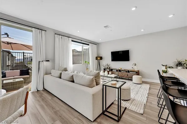$2,550 | 11905 Vector Ray Avenue, Las Vegas, NV 89138