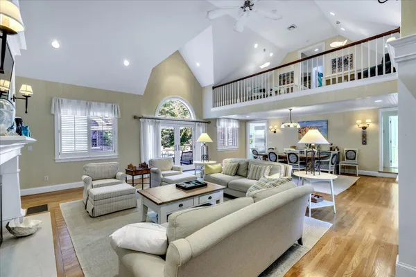 $2,750,000 | 100 Paddock Circle, Mashpee, MA 02649