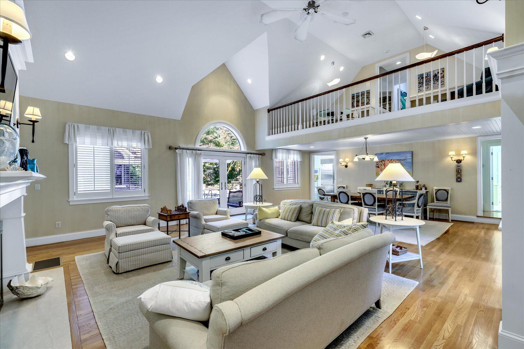 100 Paddock Circle Mashpee, MA 02649 - Photo 5 of 43 mls05