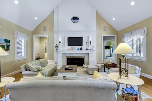 $2,750,000 | 100 Paddock Circle, Mashpee, MA 02649