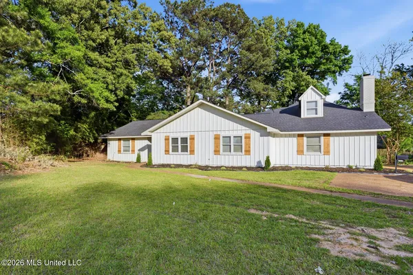 $325,000 | 5515 Old Canton Road, Jackson, MS 39211