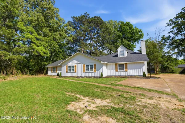 $325,000 | 5515 Old Canton Road, Jackson, MS 39211