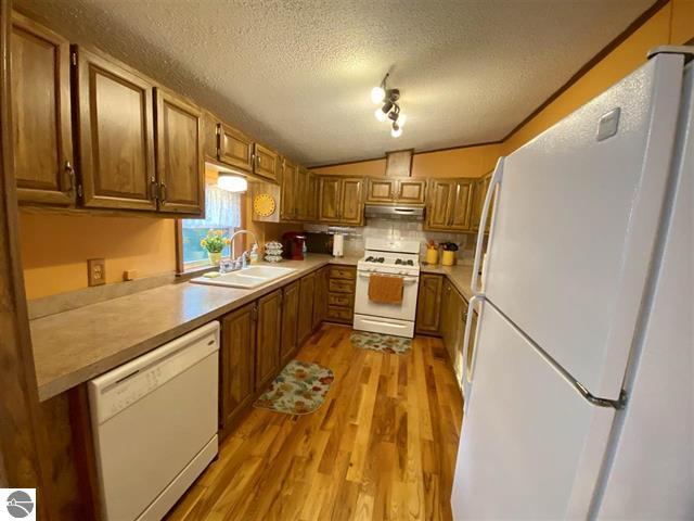 3570 Seaman Road Wellston, MI 49689 - Photo 8 of 47 8