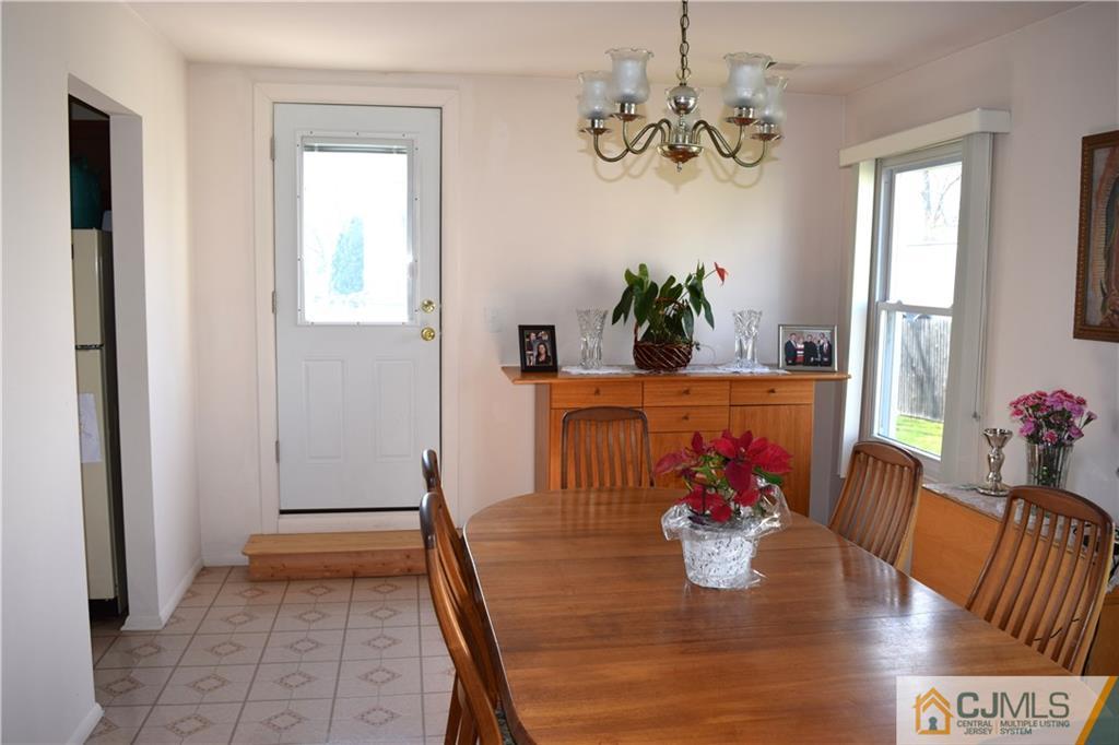 14 Rainford Road Edison, NJ 08820 - Photo 11 of 25 Gallery Image 11