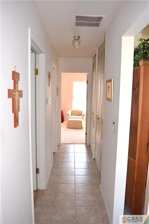 14 Rainford Road Edison, NJ 08820 - Photo 12 of 25 Gallery Image 12