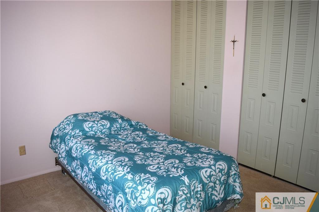 14 Rainford Road Edison, NJ 08820 - Photo 13 of 25 Gallery Image 13