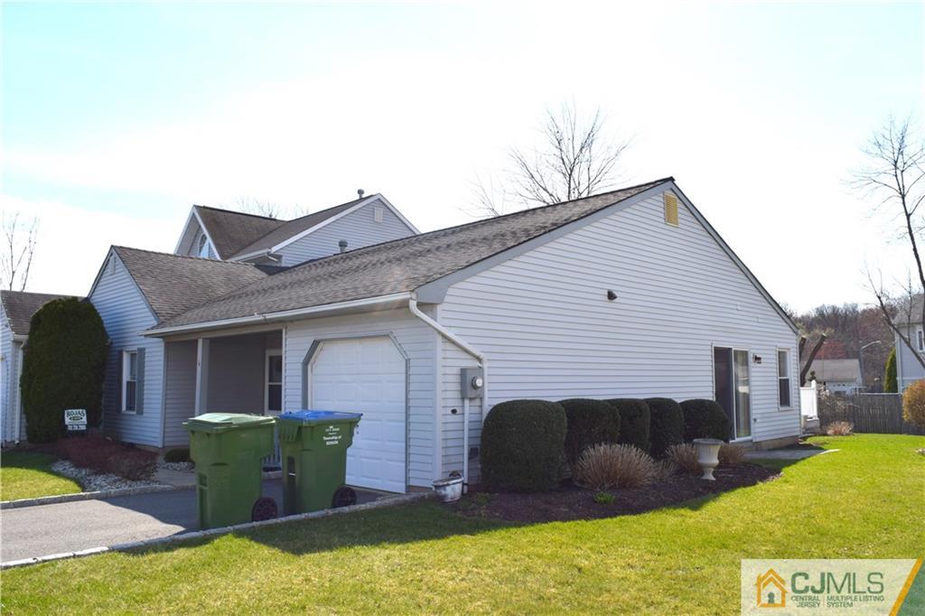 14 Rainford Road Edison, NJ 08820 - Photo 17 of 25 Gallery Image 17