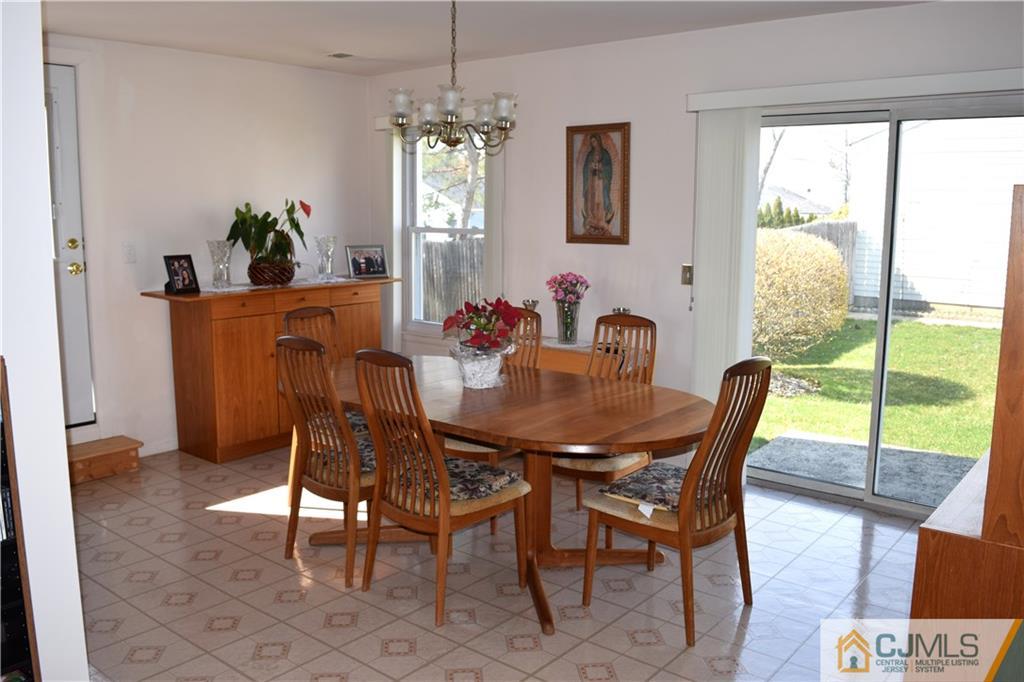 14 Rainford Road Edison, NJ 08820 - Photo 10 of 25 Gallery Image 10