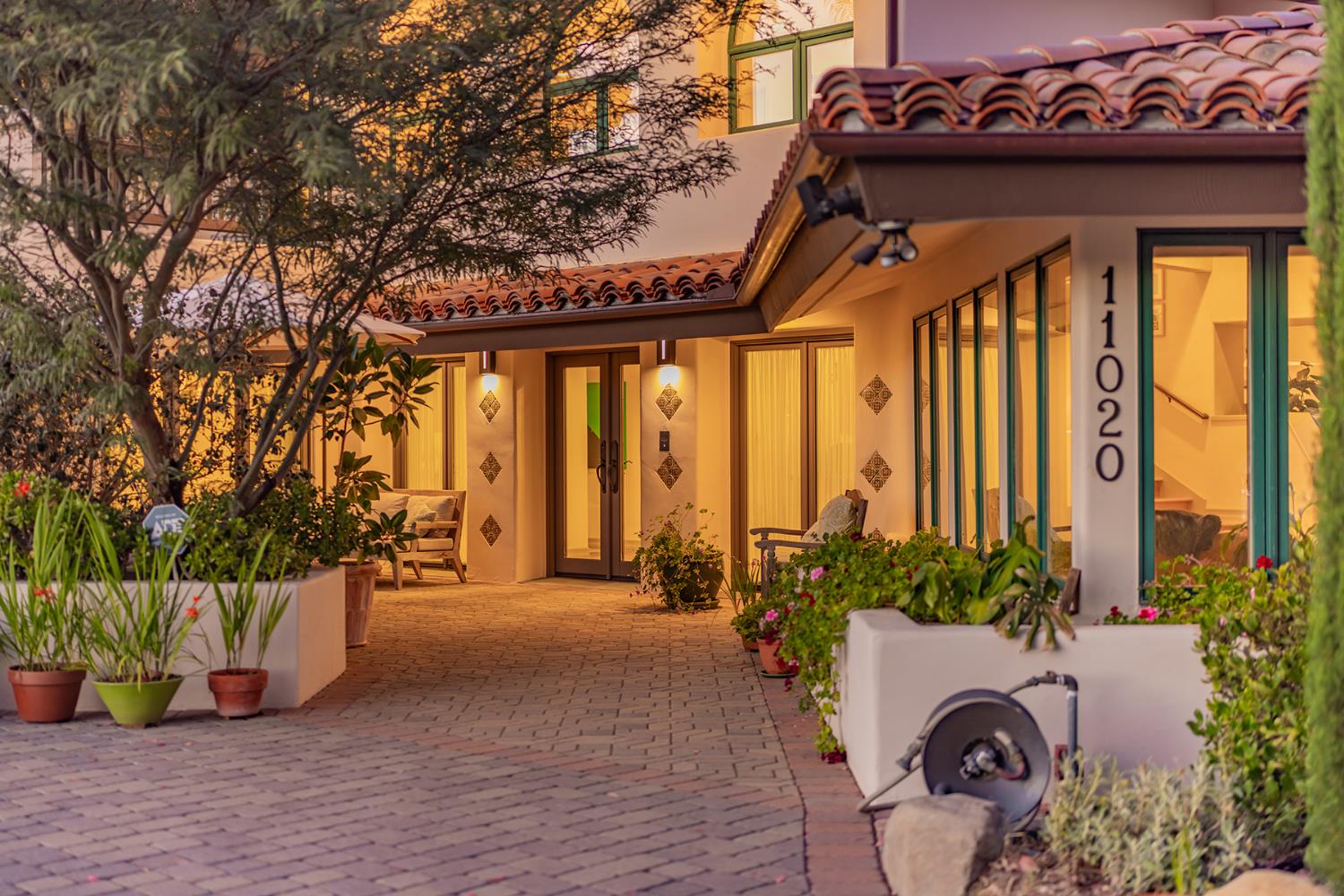 11020 Rodeo Drive Oak View, CA 93022 - Photo 5 of 38 Gallery Image 5