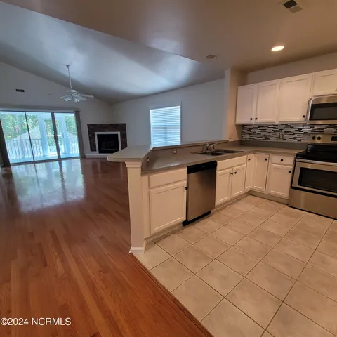 $2,200 | 7800 Cypress Island Drive, Wilmington, NC 28412