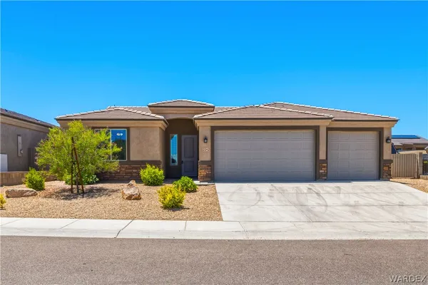 $399,900 | 3342 Cherri Avenue, Kingman, AZ 86401