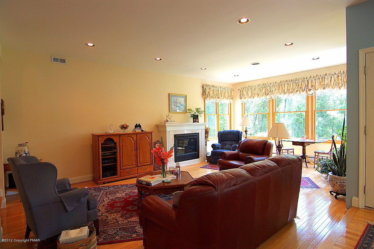 6726 Cherry Valley Road Stroudsburg, PA 18360 - Photo 32 of 75 Step Down to Family Room