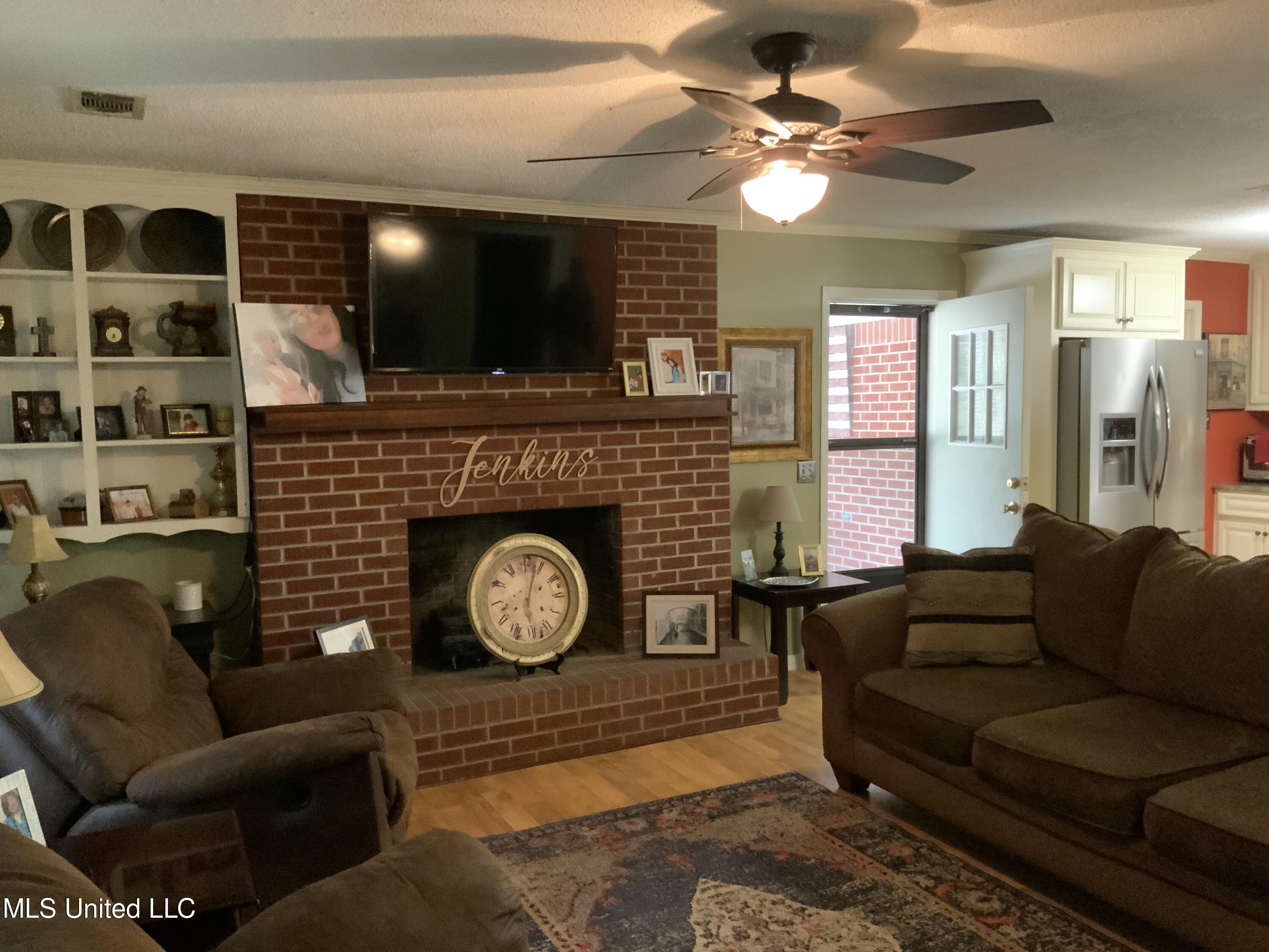 18153 Emory Road West, MS 39192 - Photo 5 of 16 IMG_0414 3