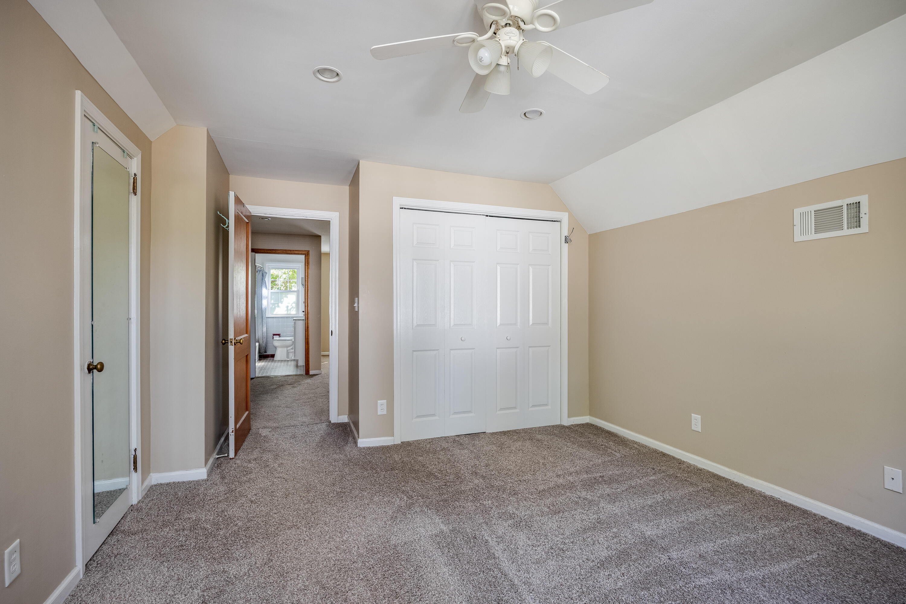 231 Haynsworth Street Sumter, SC 29150 - Photo 37 of 60