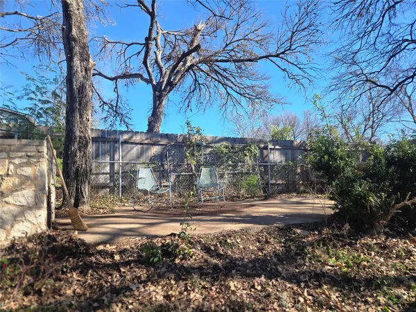 $2,150 | 1307 Deloney Street, Austin, TX 78721