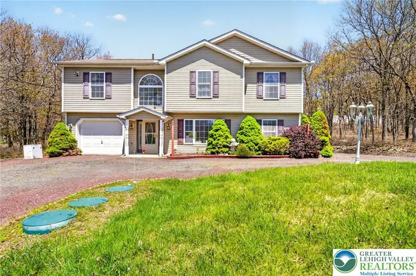 $349,900 | 135 Harvest Way, Long Pond, PA 18334