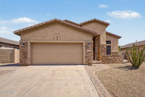$675,000 | 6140 West Oraibi Drive, Glendale, AZ 85308