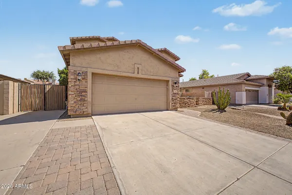 $675,000 | 6140 West Oraibi Drive, Glendale, AZ 85308