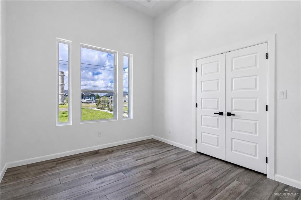 15314 East Davis Road Edinburg, TX 78542 - Photo 7 of 19 Bedroom1