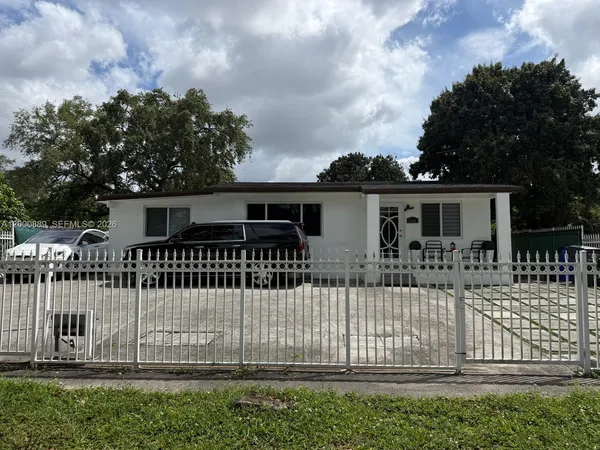 $525,000 | 6404 Meade Street, Hollywood, FL 33024