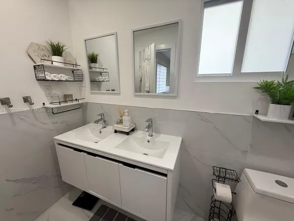 $525,000 | 6404 Meade Street, Hollywood, FL 33024