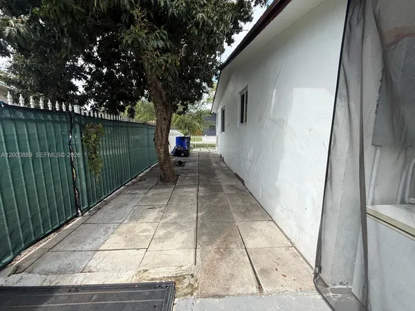$525,000 | 6404 Meade Street, Hollywood, FL 33024
