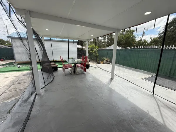 $525,000 | 6404 Meade Street, Hollywood, FL 33024