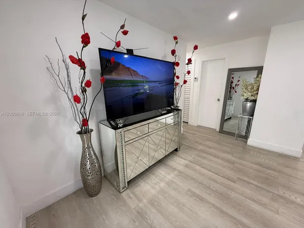 $525,000 | 6404 Meade Street, Hollywood, FL 33024