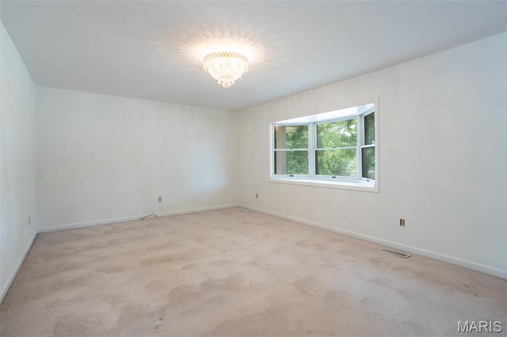 1121 Alexander Drive Festus, MO 63028 - Photo 4 of 30