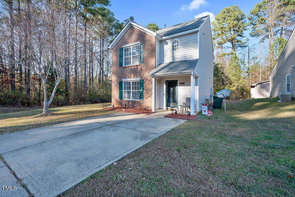 905 Ujamaa Drive Raleigh, NC 27610 - Photo 2 of 23 DSC_3136