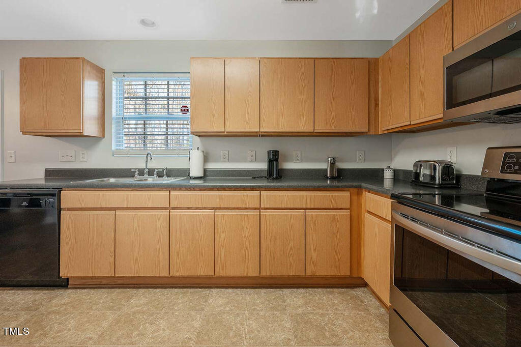 905 Ujamaa Drive Raleigh, NC 27610 - Photo 6 of 23 DSC_3142