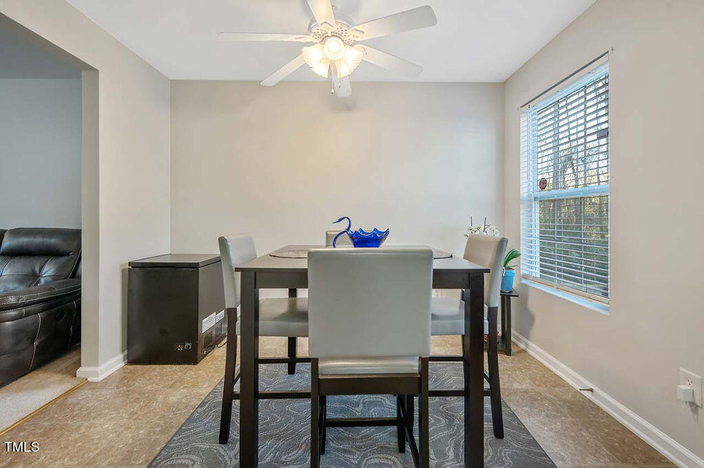 905 Ujamaa Drive Raleigh, NC 27610 - Photo 9 of 23 DSC_3148
