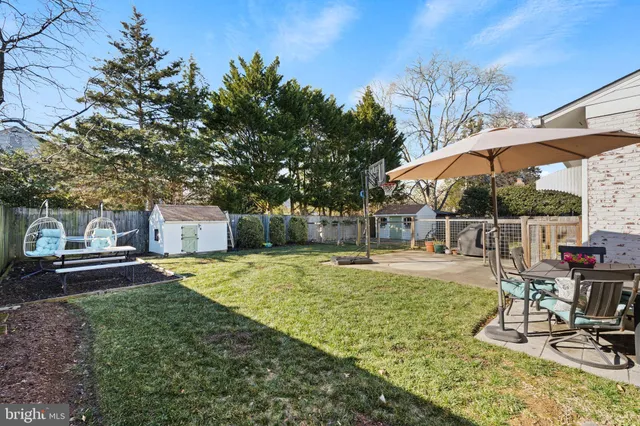 $899,900 | 2114 North Earley Street, Alexandria, VA 22302