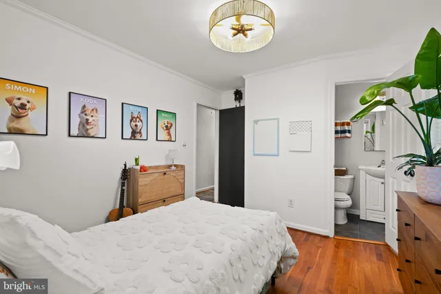 $899,900 | 2114 North Earley Street, Alexandria, VA 22302