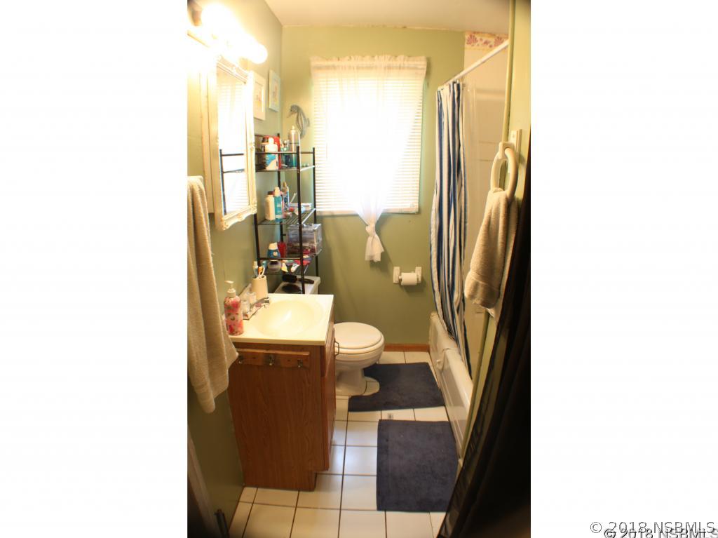 112 Riverside Terrace Edgewater, FL 32141 - Photo 7 of 13 Gallery Image 7