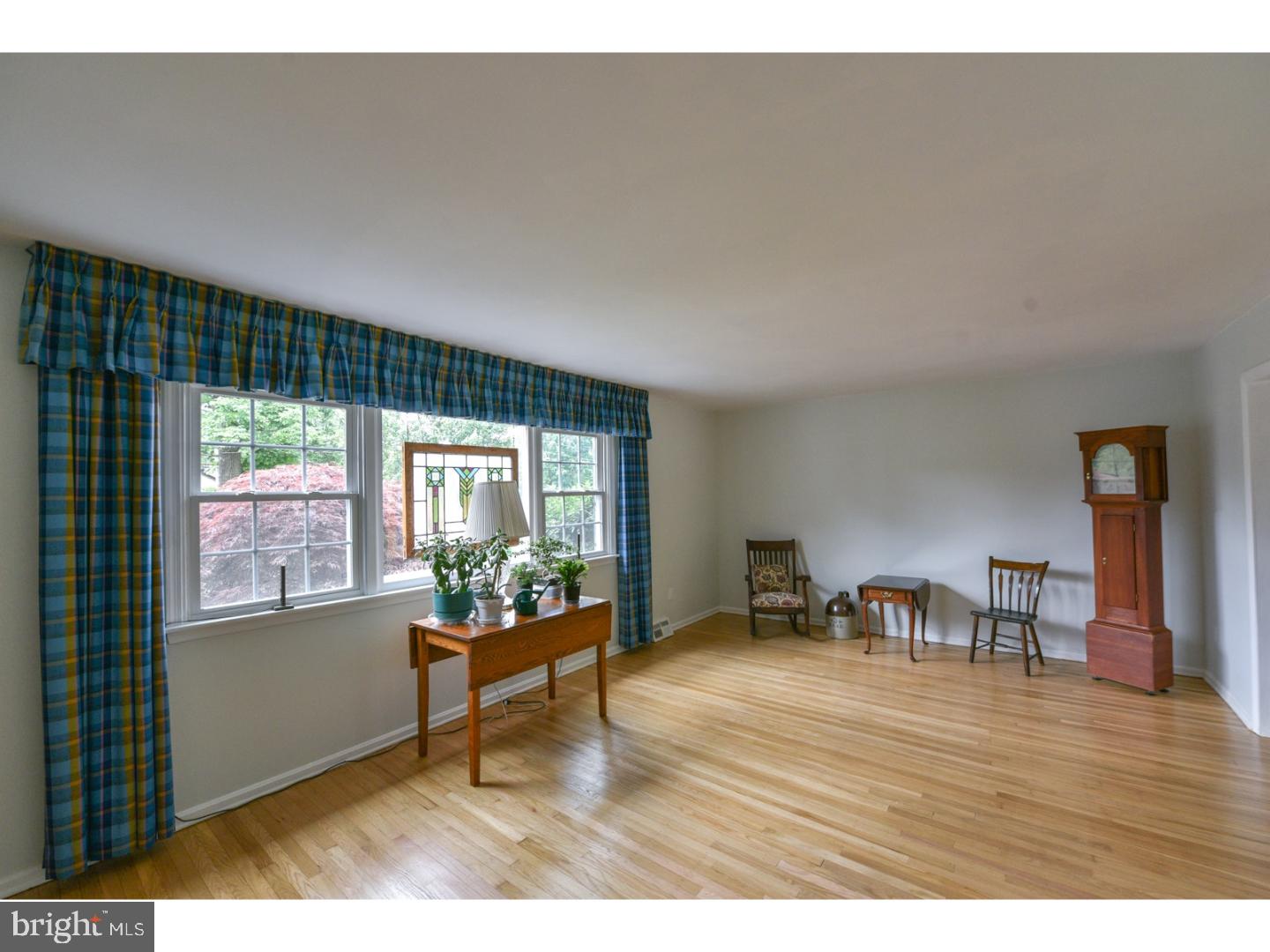 741 Meadowlark Road Audubon, PA 19403 - Photo 2 of 24 Living Room