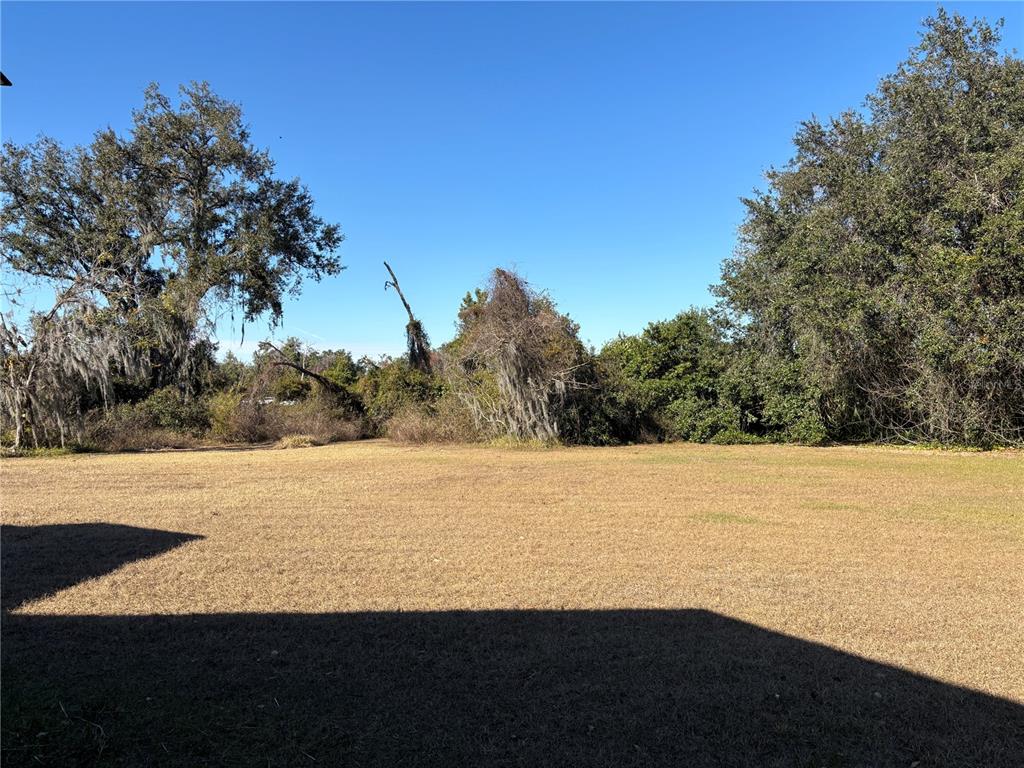 5614 Glen Harwell Road Plant City, FL 33566 - Photo 3 of 10