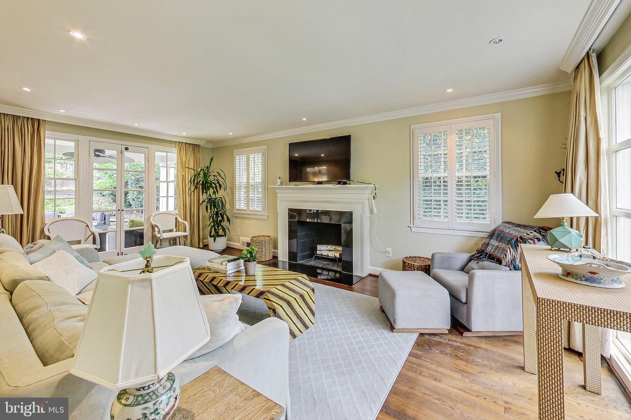 4831 Calvert Street Northwest Washington, DC 20007 - Photo 9 of 44