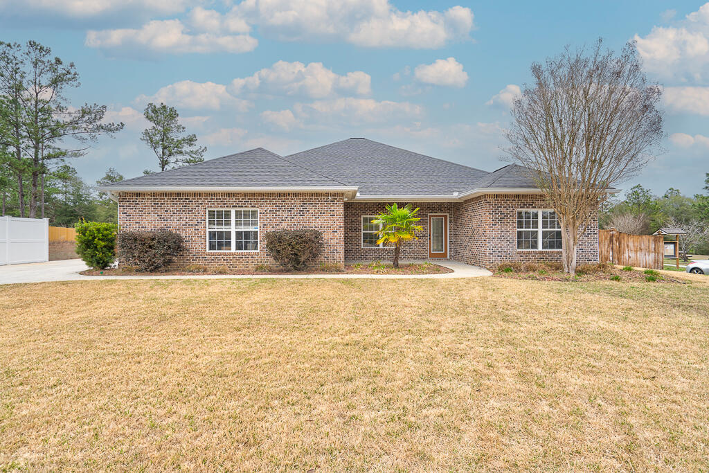 5781 Wayne Rogers Road Crestview, FL 32539 - Photo 1 of 47 Front