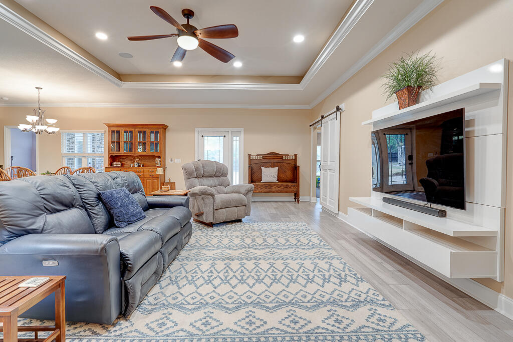 5781 Wayne Rogers Road Crestview, FL 32539 - Photo 3 of 47 Living Room