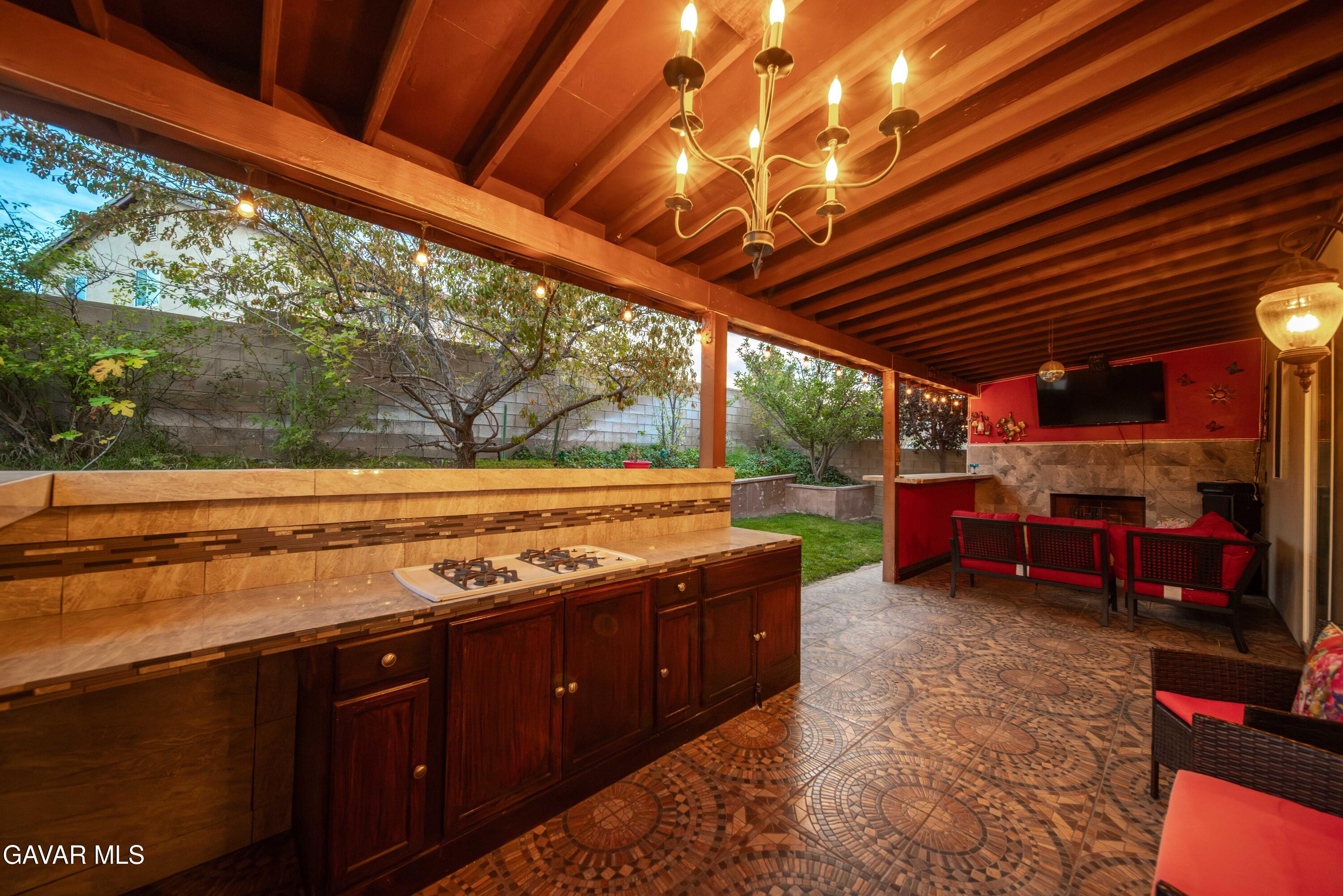 4818 Jade Court Lancaster, CA 93536 - Photo 12 of 37 30